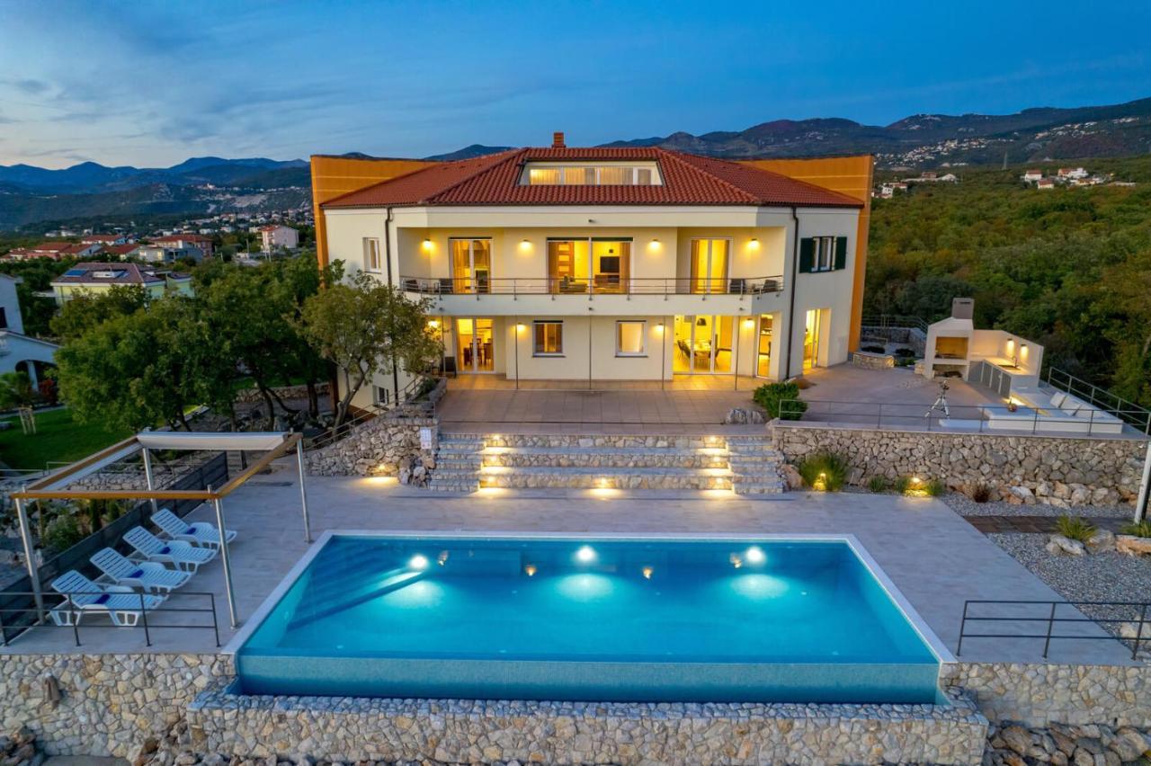 קראליביצה Luxury Villa Ostro With Pool & Krk Bridge View מראה חיצוני תמונה