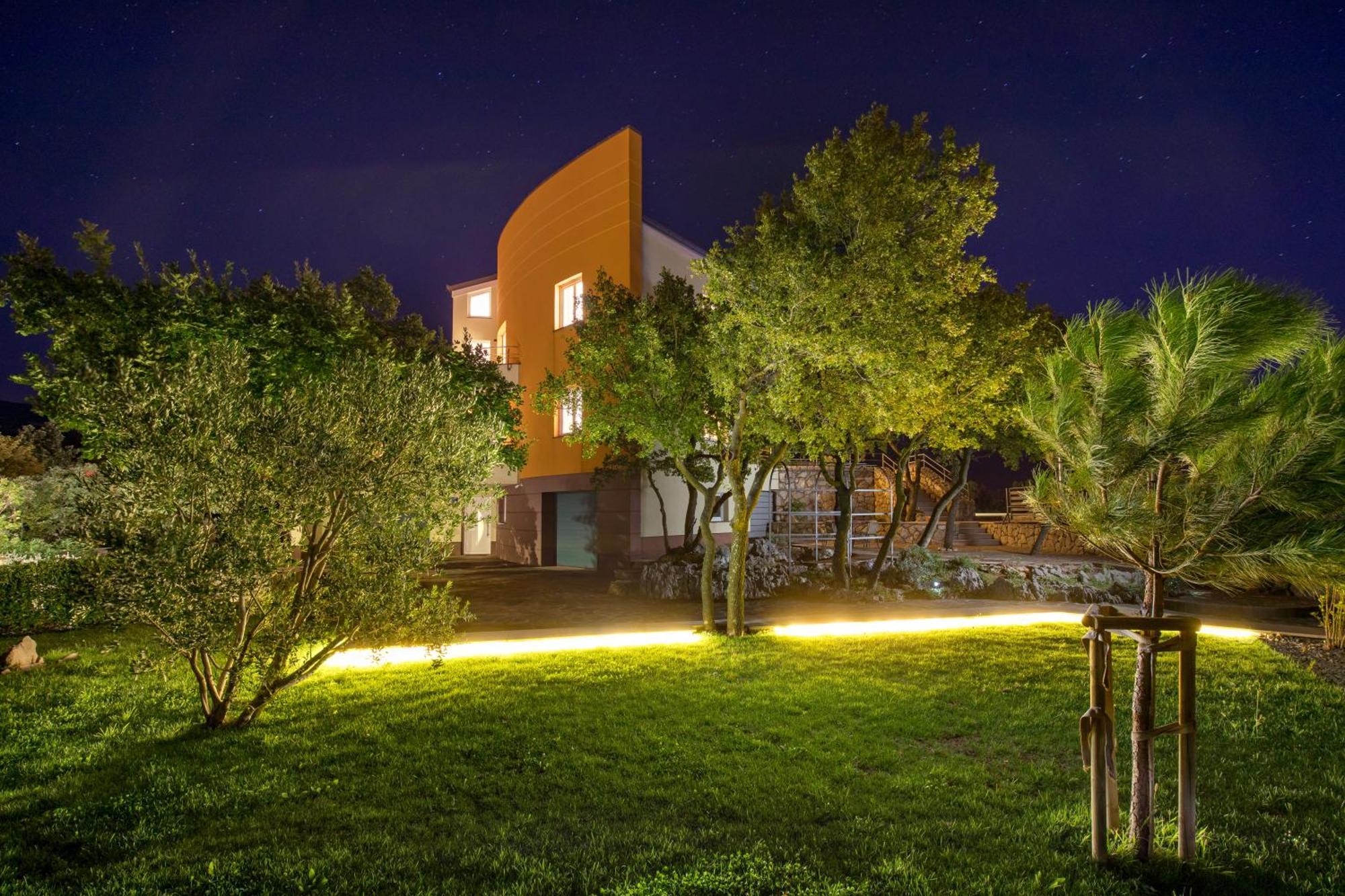 קראליביצה Luxury Villa Ostro With Pool & Krk Bridge View מראה חיצוני תמונה
