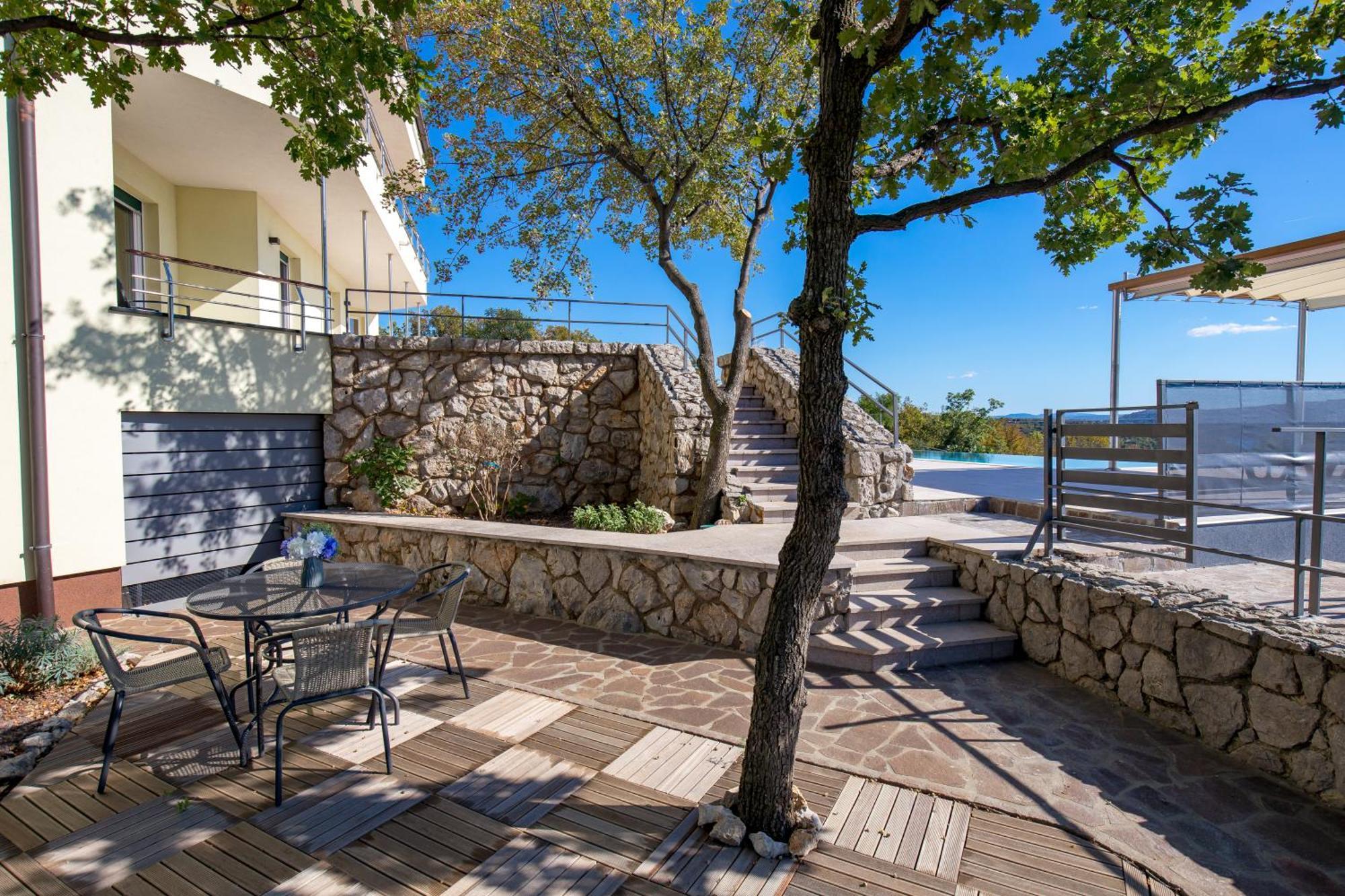 קראליביצה Luxury Villa Ostro With Pool & Krk Bridge View מראה חיצוני תמונה