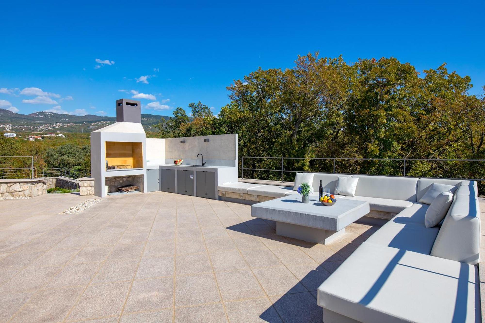 קראליביצה Luxury Villa Ostro With Pool & Krk Bridge View מראה חיצוני תמונה