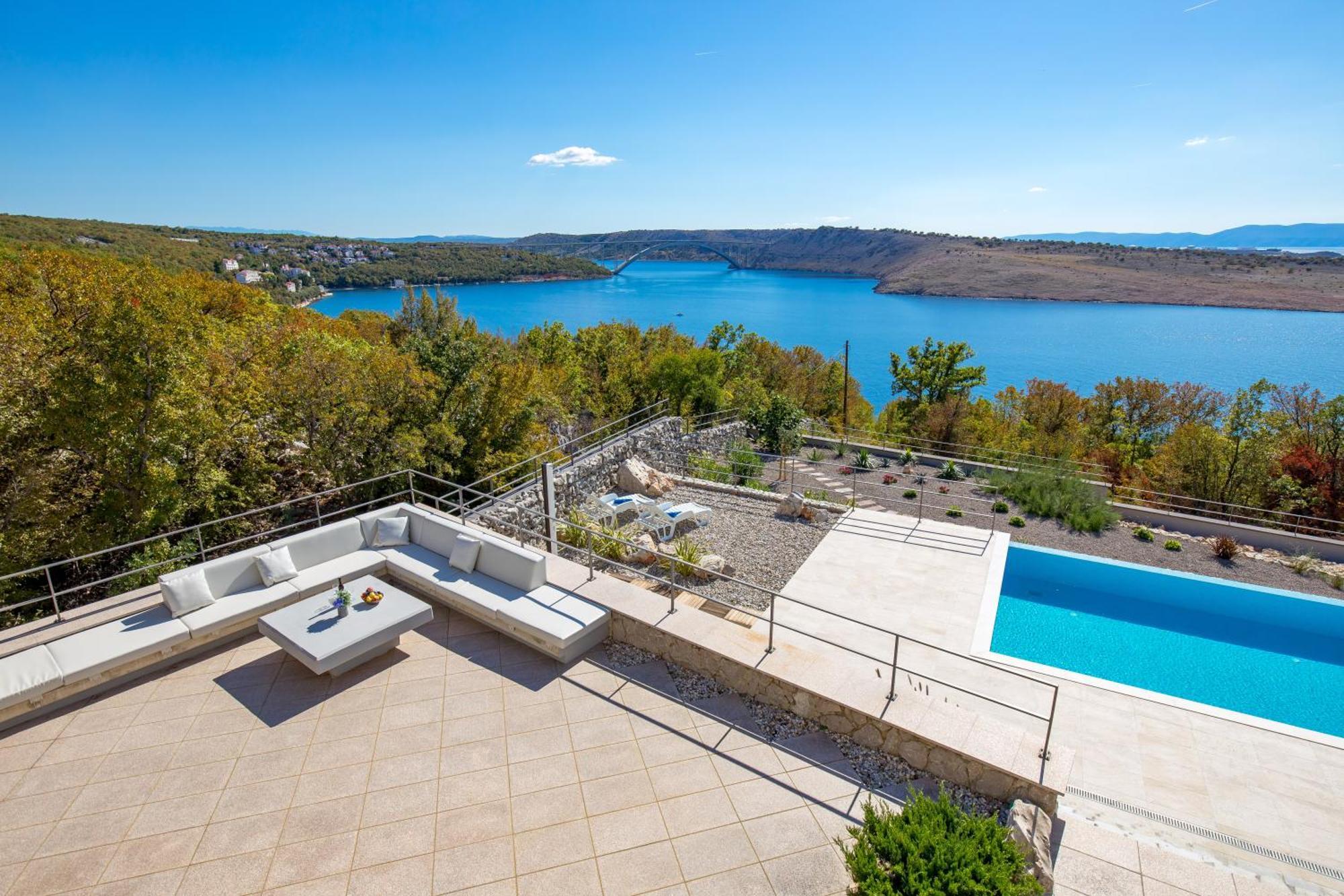 קראליביצה Luxury Villa Ostro With Pool & Krk Bridge View מראה חיצוני תמונה