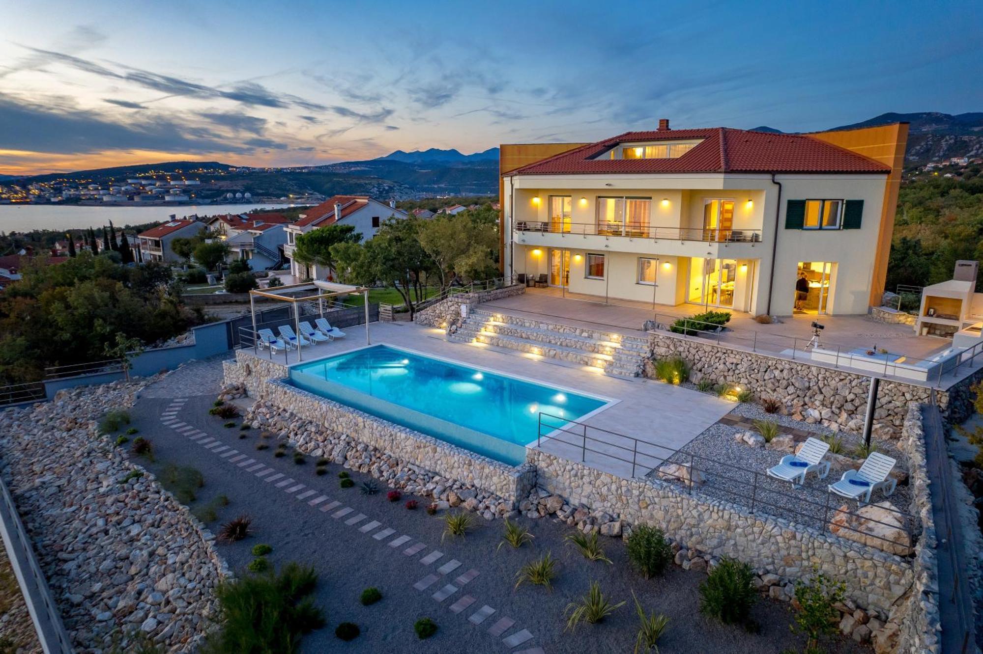 קראליביצה Luxury Villa Ostro With Pool & Krk Bridge View מראה חיצוני תמונה